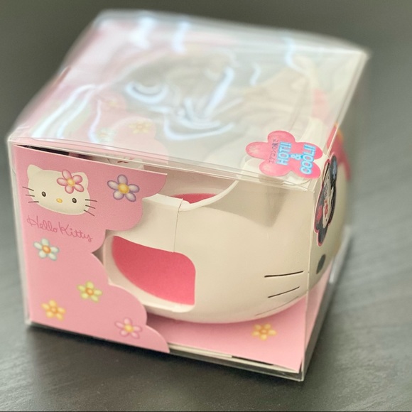 Sanrio Hello Kitty Collection KT82 Car Cup Holder - Picture 13 of 17